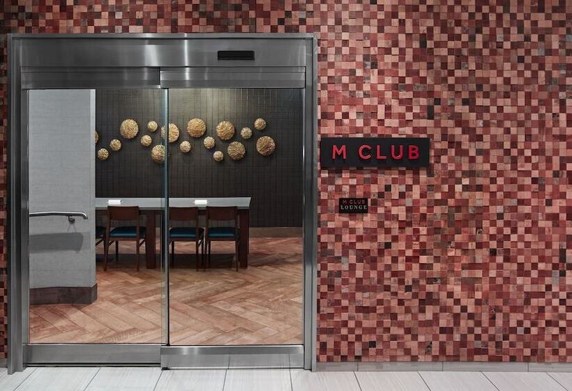 هتل Toronto Airport Marriott