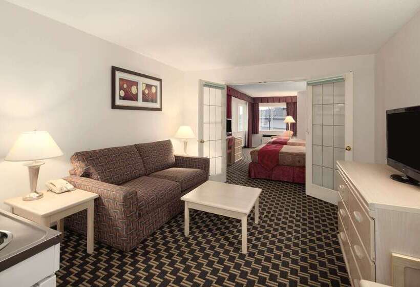 فندق Travelodge By Wyndham Nanaimo