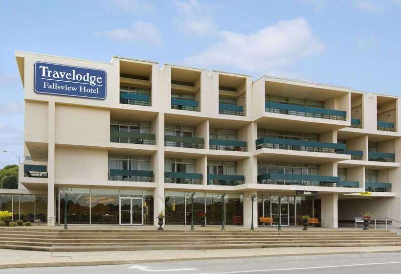 هتل Travelodge By Wyndham Niagara Falls Fallsview