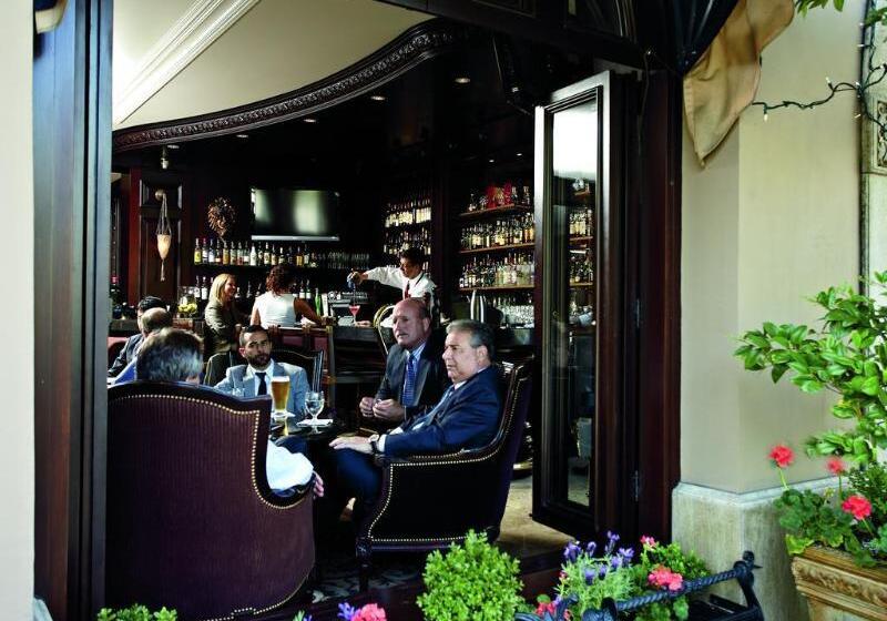 Wedgewood Hotel & Spa   Relais & Chateaux