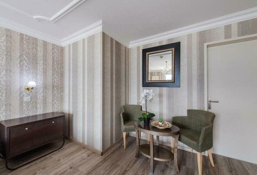 בית מלון כפרי Albana