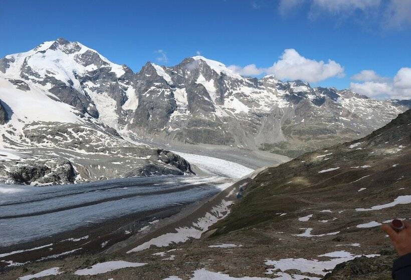 هتل Corvatsch