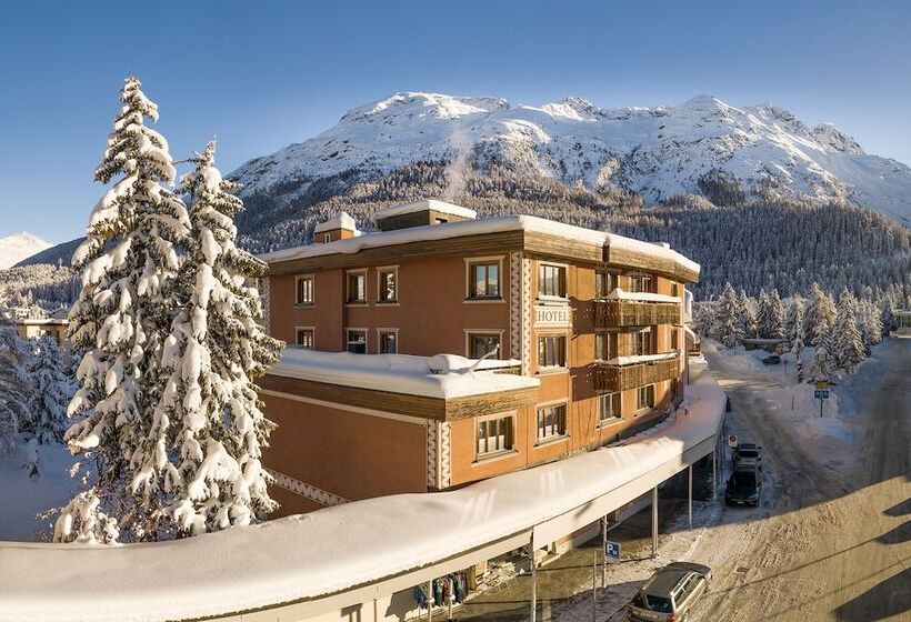 هتل Corvatsch