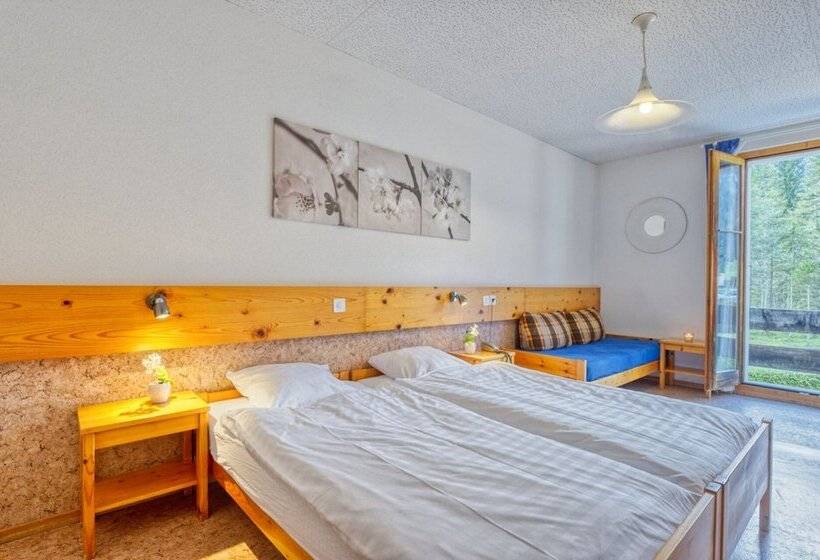 هتل Hôtel Les Sources
