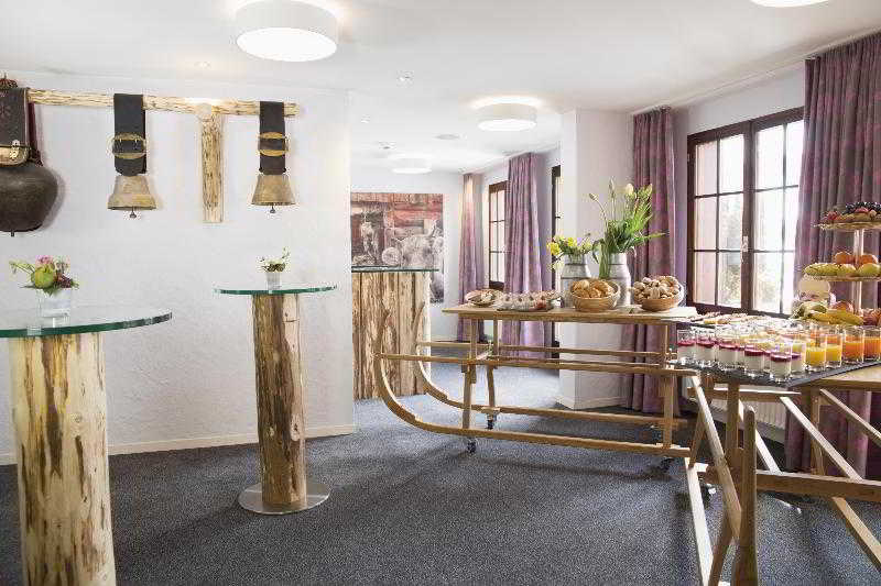هتل Huus Gstaad