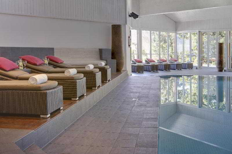 هتل Huus Gstaad