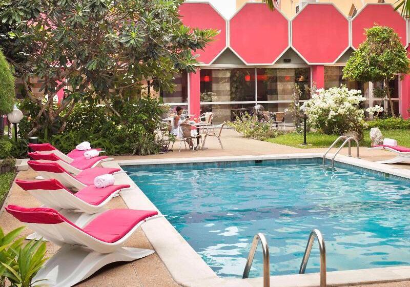 هتل Ibis Styles Abidjan Marcory