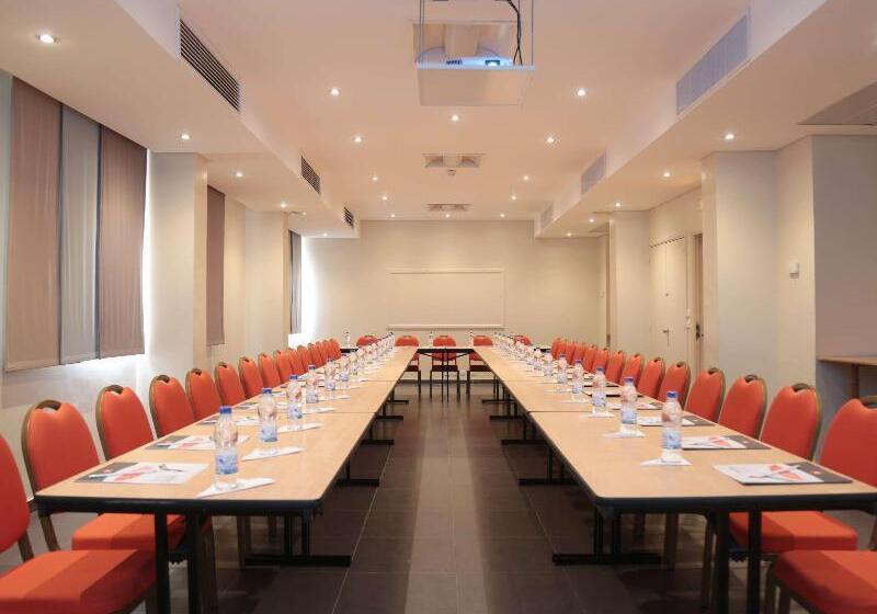 هتل Ibis Styles Abidjan Plateau