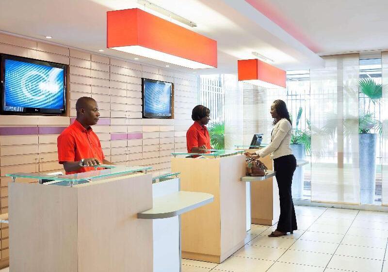 هتل Ibis Styles Abidjan Plateau