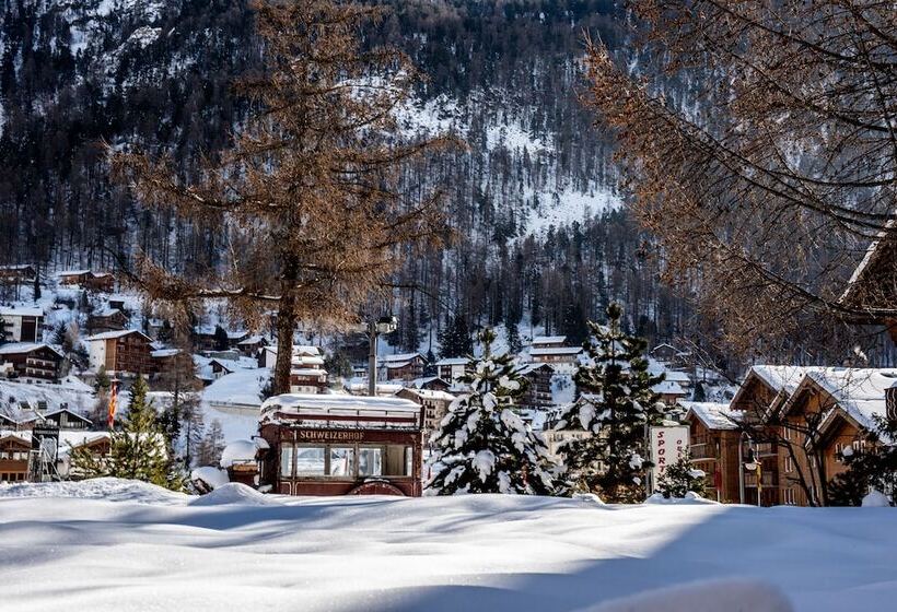 هتل Schweizerhof Zermatt   A Small Luxury