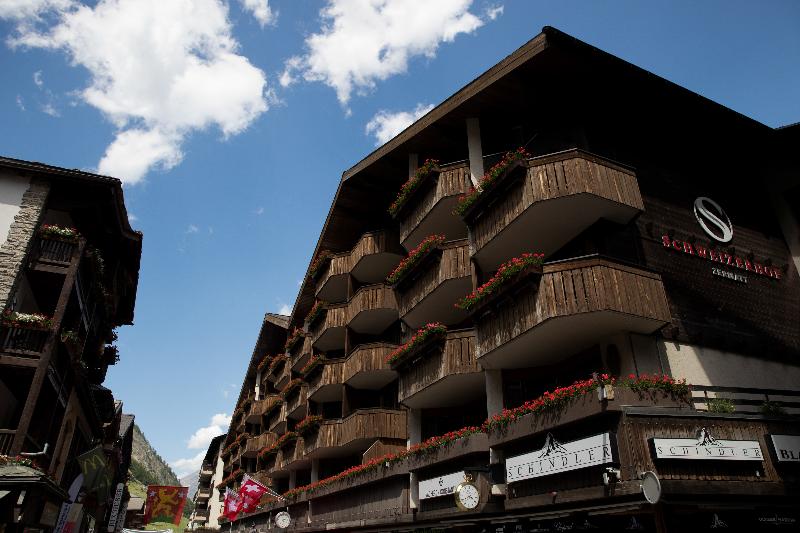 هتل Schweizerhof Zermatt   A Small Luxury