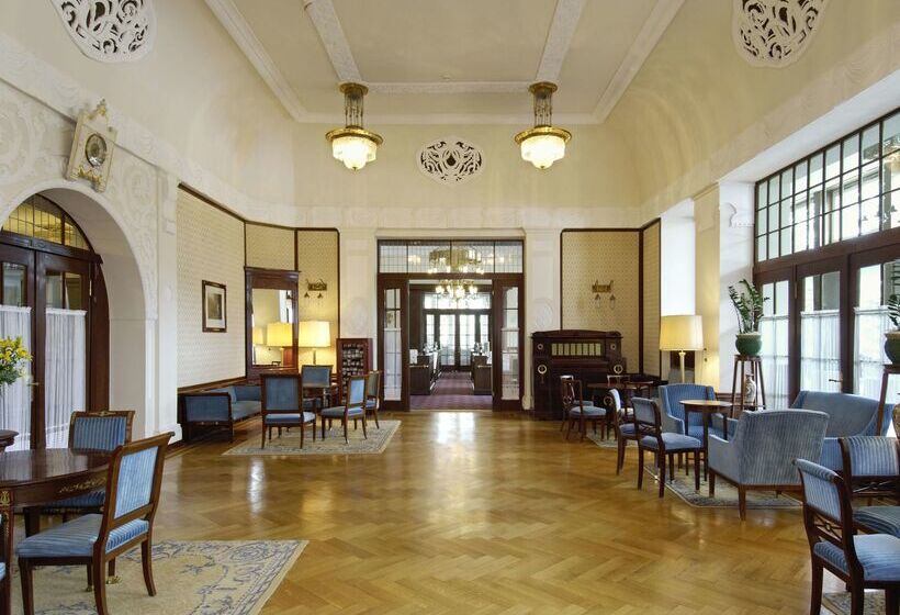 ホテル Waldhaus Sils