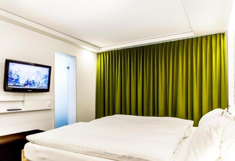 ホテル Weiss Kreuz