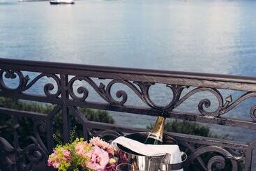 The Ritz Carlton Hotel De La Paix, Geneva
