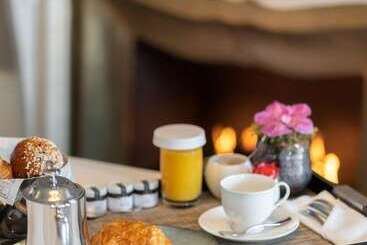 The Ritz Carlton Hotel De La Paix, Geneva