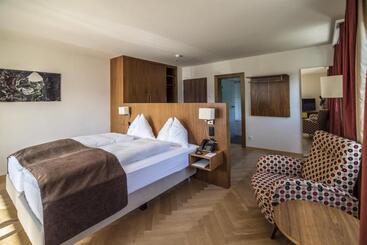 Waldhotel & Spa Davos   For Body & Soul