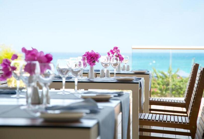 هتل Asterias Beach