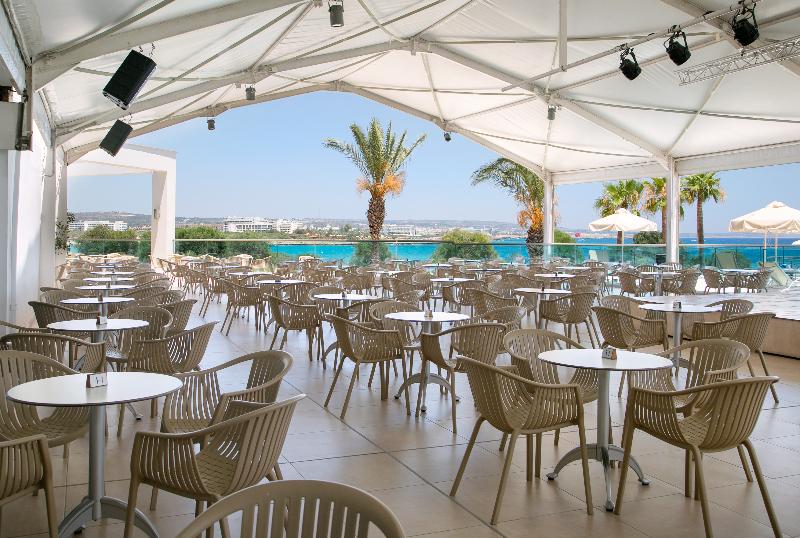 هتل Asterias Beach