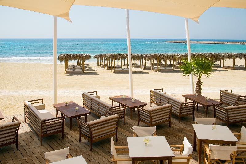 هتل Asterias Beach