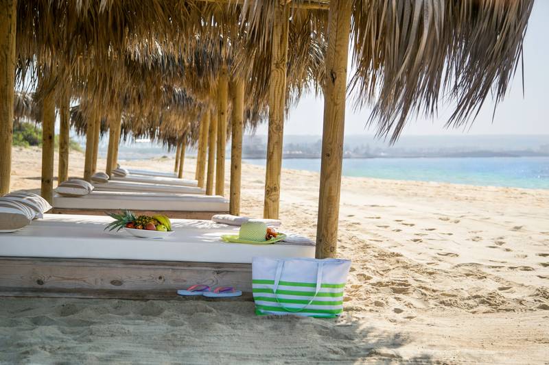 هتل Asterias Beach