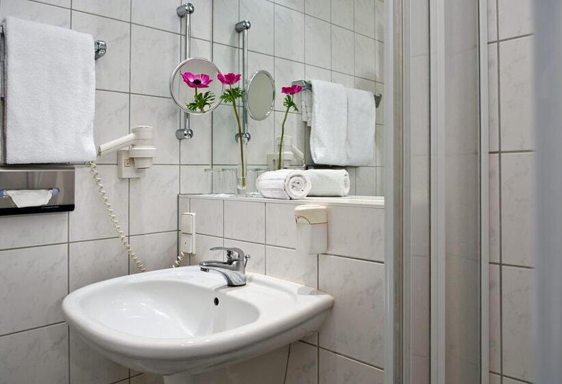 Fotos del hotel Berlin Mark:  9