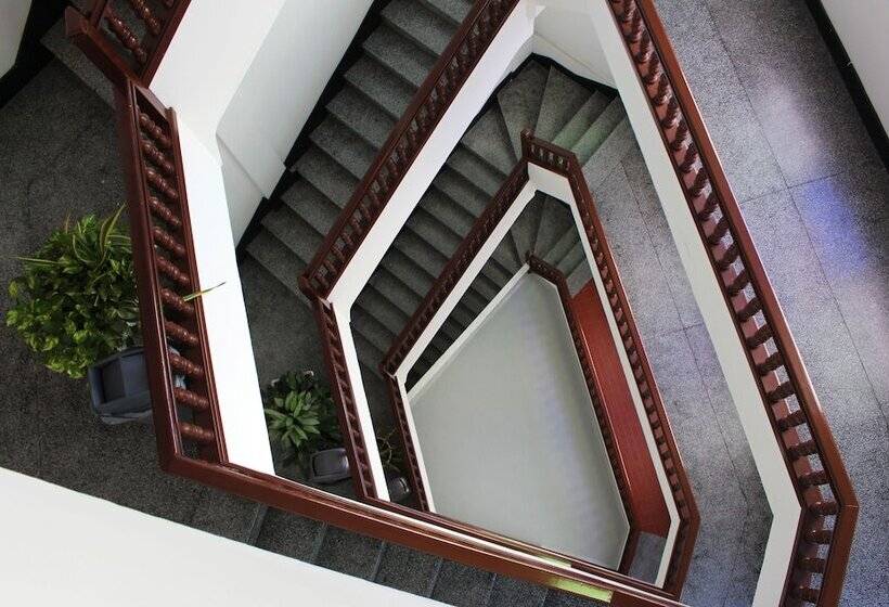 هتل Dorado Plaza Centro Historico
