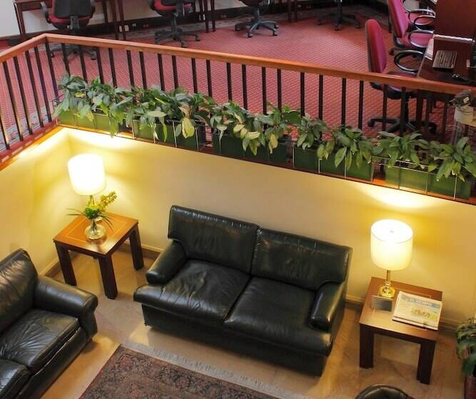 هتل Estelar La Fontana