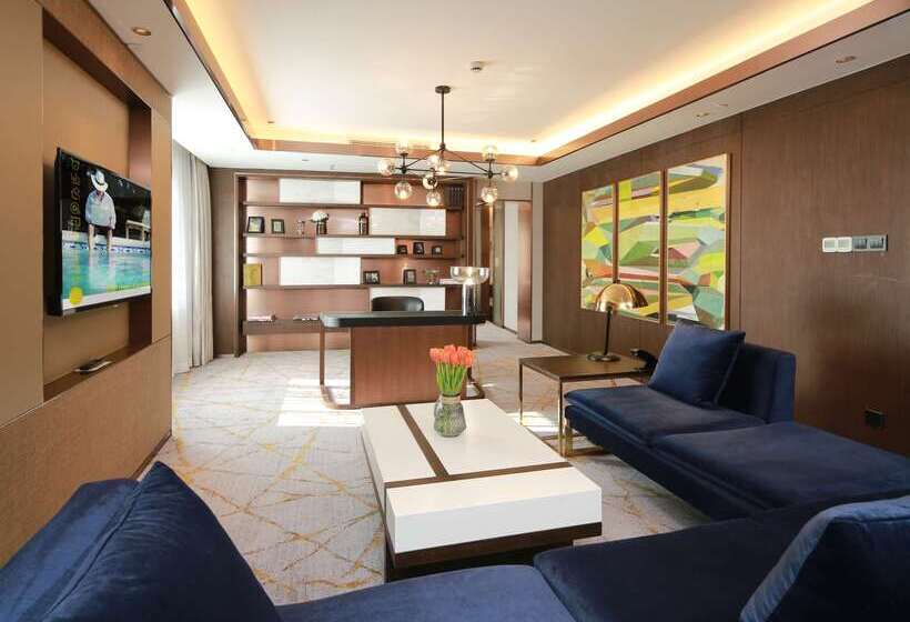 هتل Golden Tulip Shanghai Hongqiao A Louvre