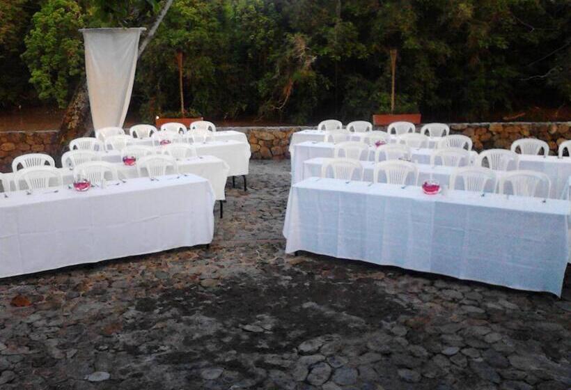 هتل Guadaira Resort