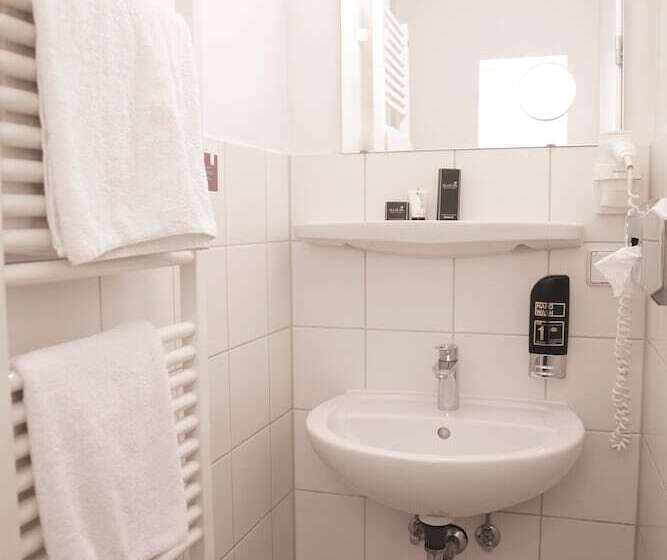 Fotos del hotel Les Nations:  16