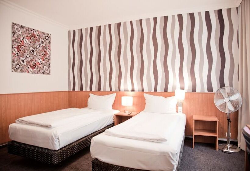 Fotos del hotel Les Nations:  8