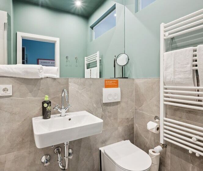 Fotos del hotel Rewari  Berlin:  4