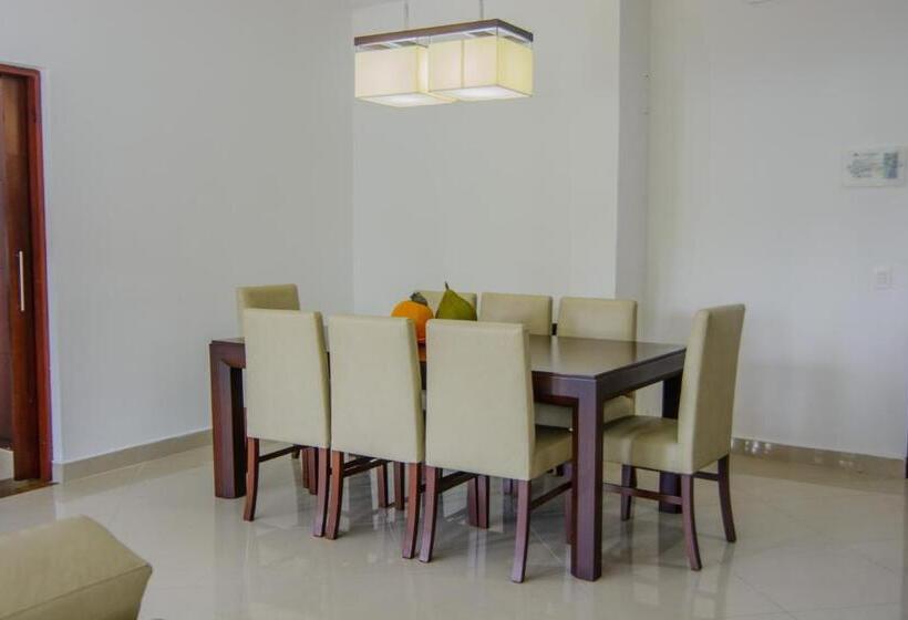 هتل Neiva Plaza