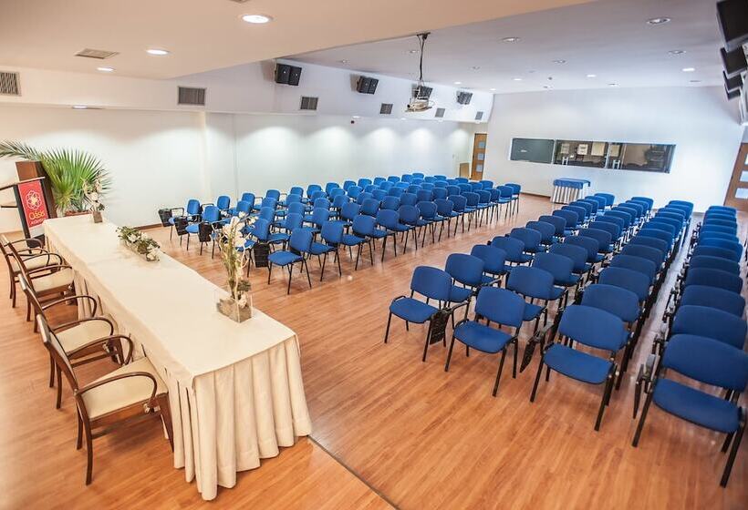 هتل Oasis Belorizonte