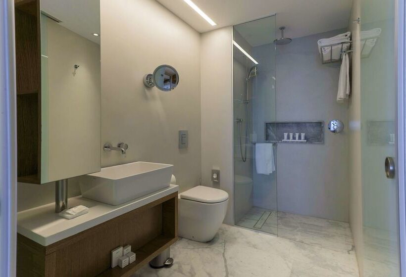 هتل Radisson Beach Resort Larnaca