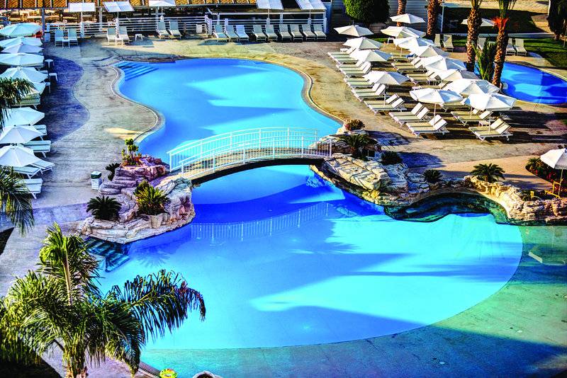 هتل Radisson Beach Resort Larnaca