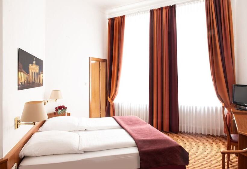 Fotos del hotel Schöneberg:  4