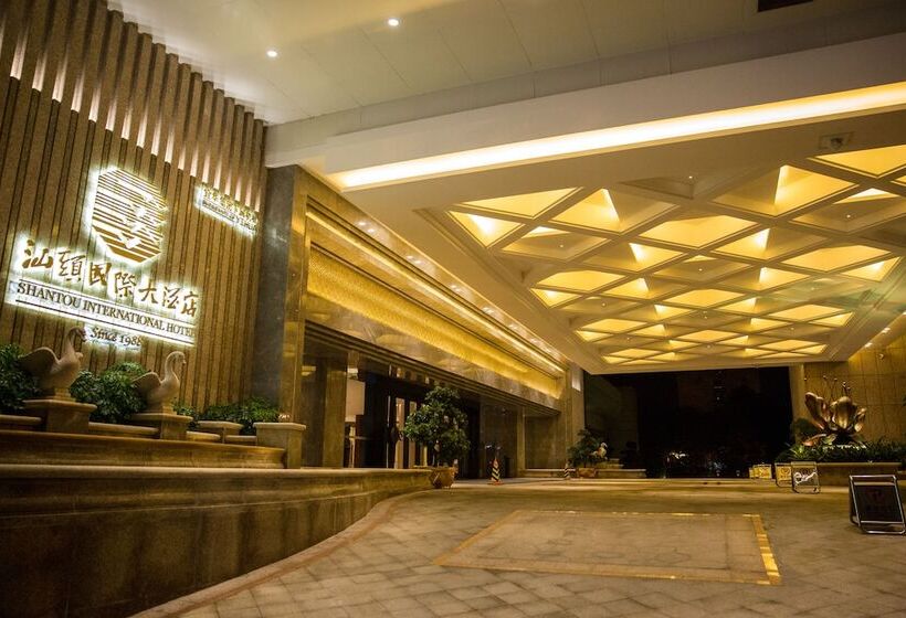 هتل Shantou International