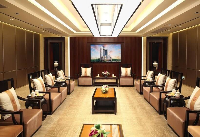 هتل Shantou International