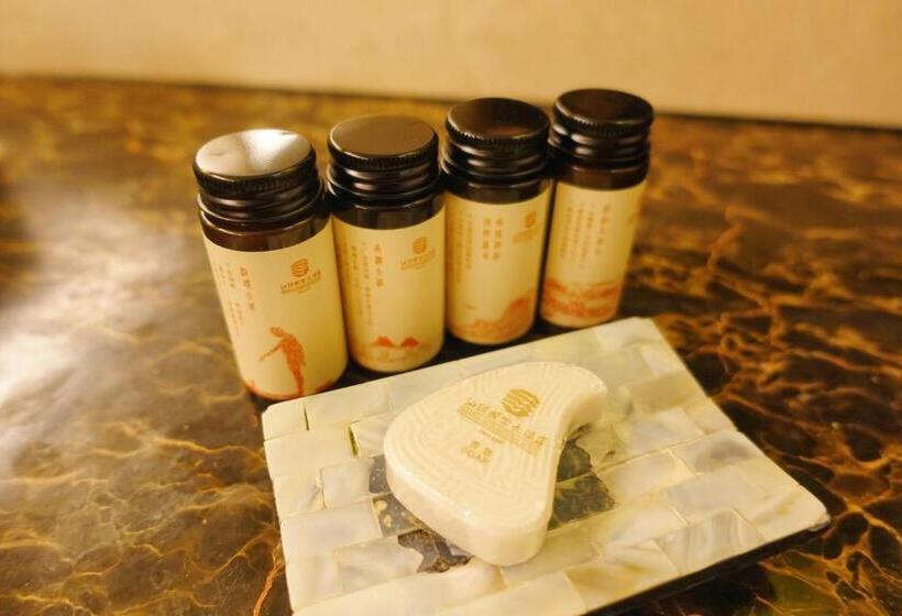 هتل Shantou International