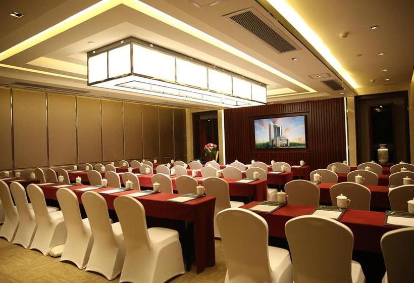 هتل Shantou International
