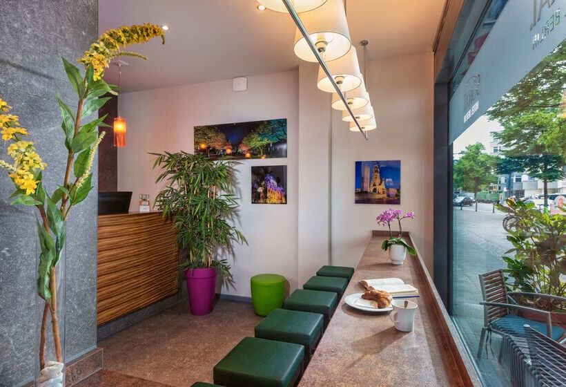 Fotos del hotel Sorat  Berlin:  45