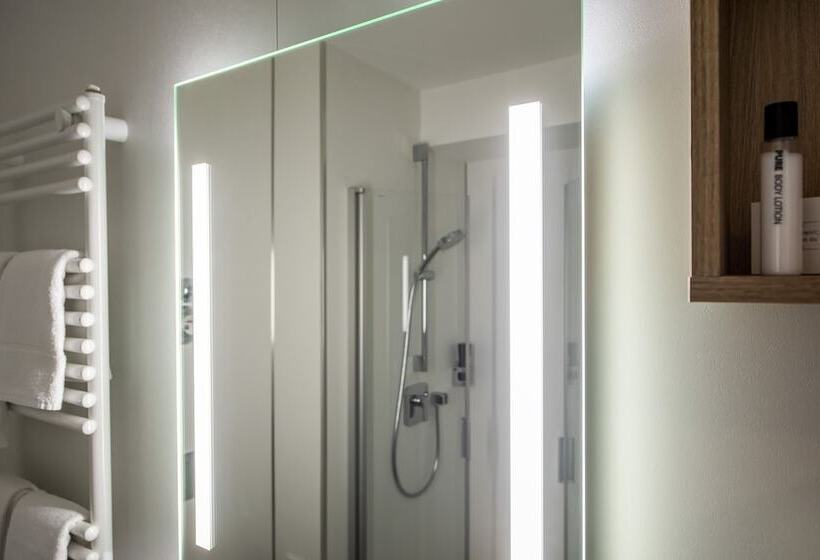 Fotos del hotel Sorat  Berlin:  38