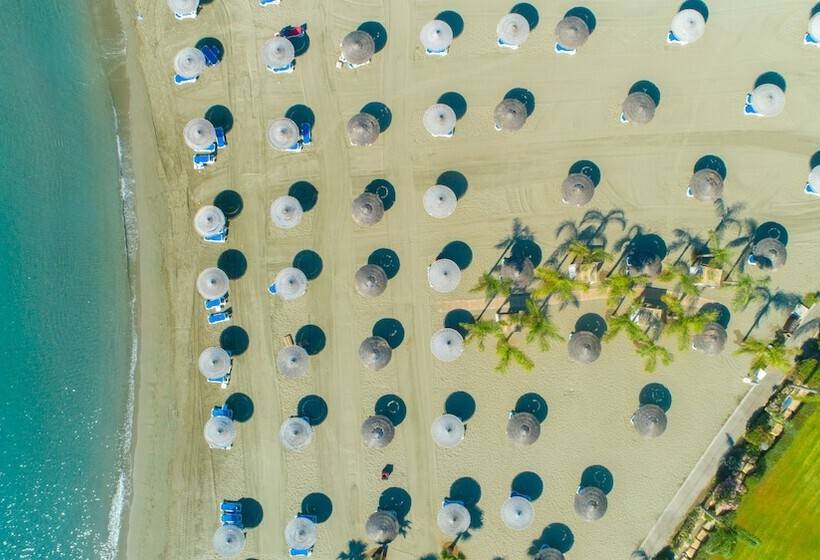 Fotos del hotel St Raphael Resort:  14
