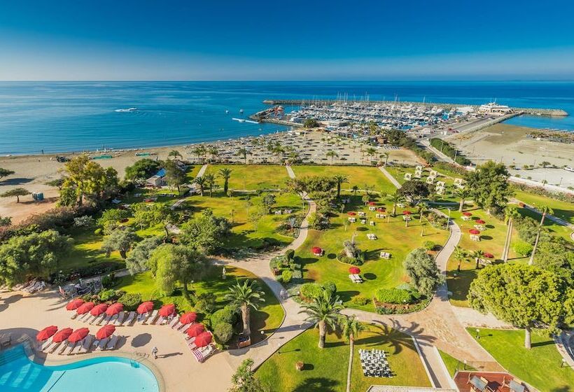 Fotos del hotel St Raphael Resort:  31