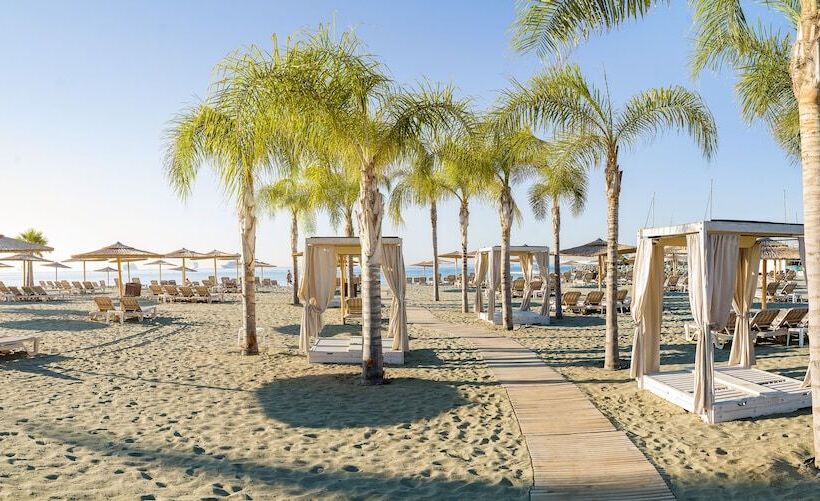 Fotos del hotel St Raphael Resort:  5