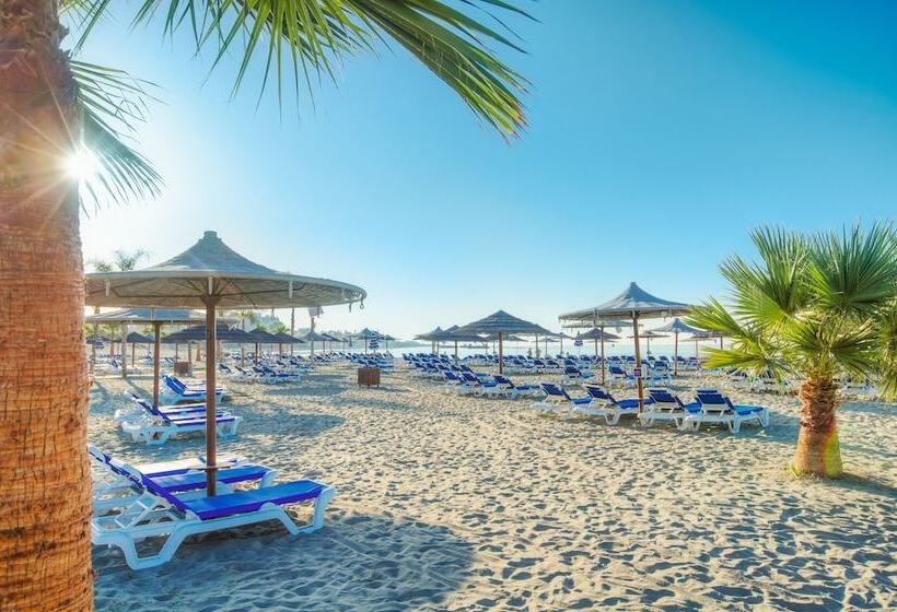 Fotos del hotel St Raphael Resort:  6
