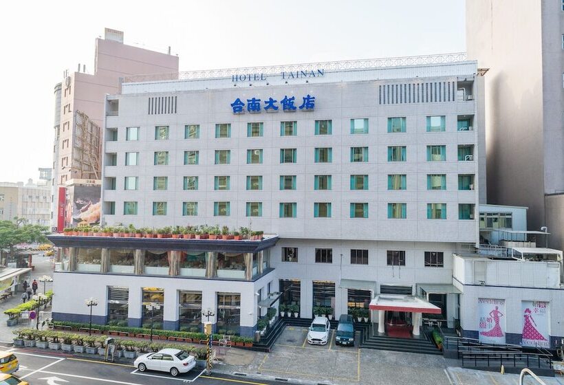 هتل Tainan