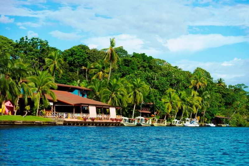 هتل Tortuga Lodge & Gardens By Böëna
