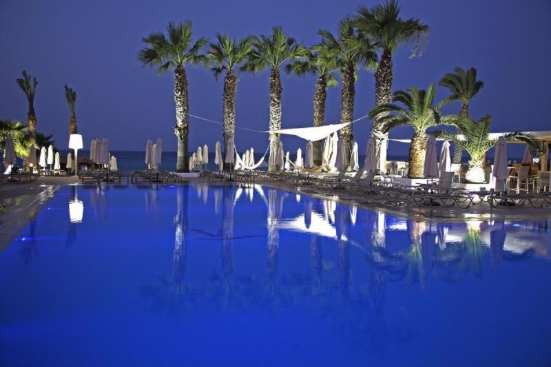 هتل Vrissiana Boutique Beach